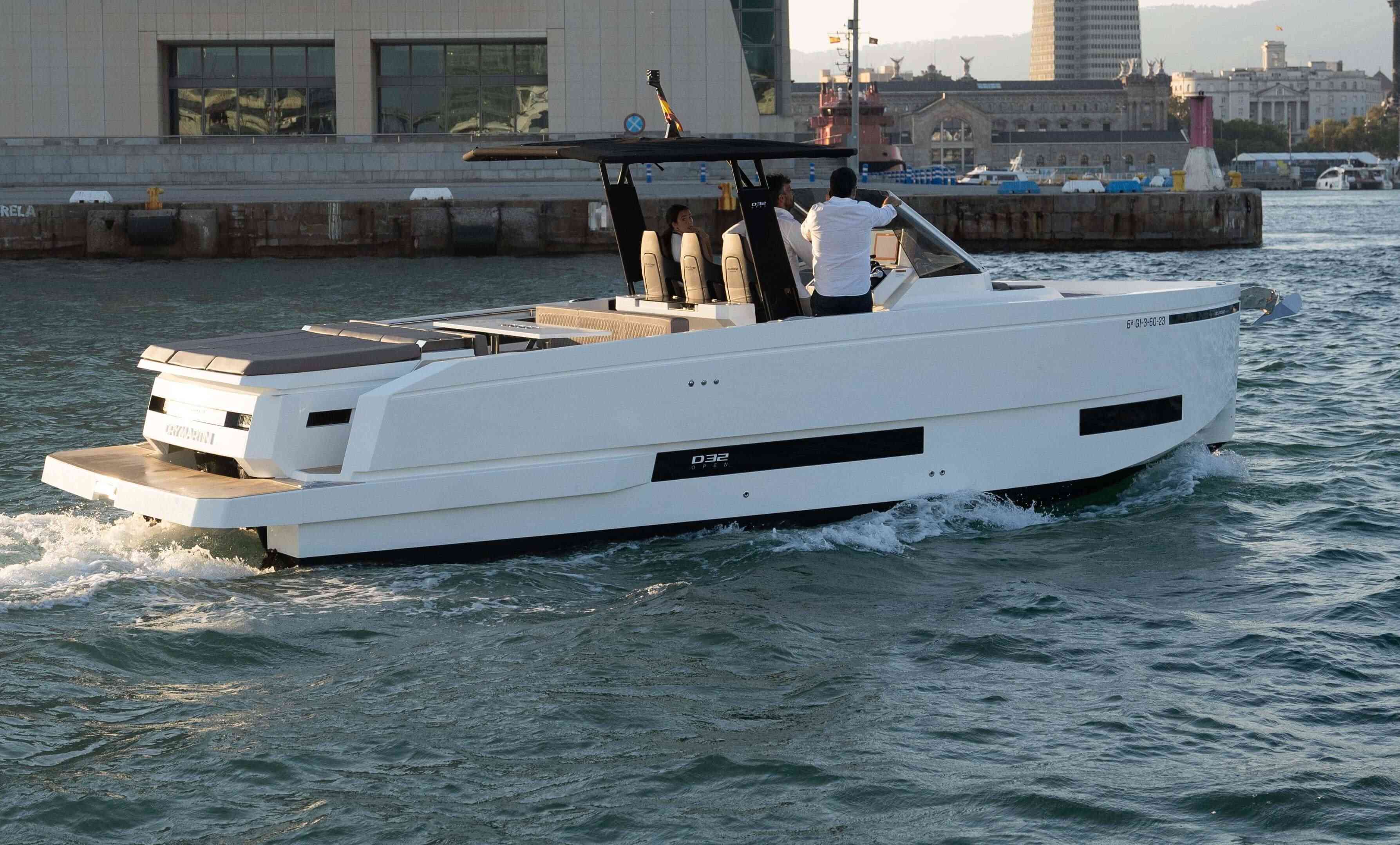 De Antonio D32 - View 1